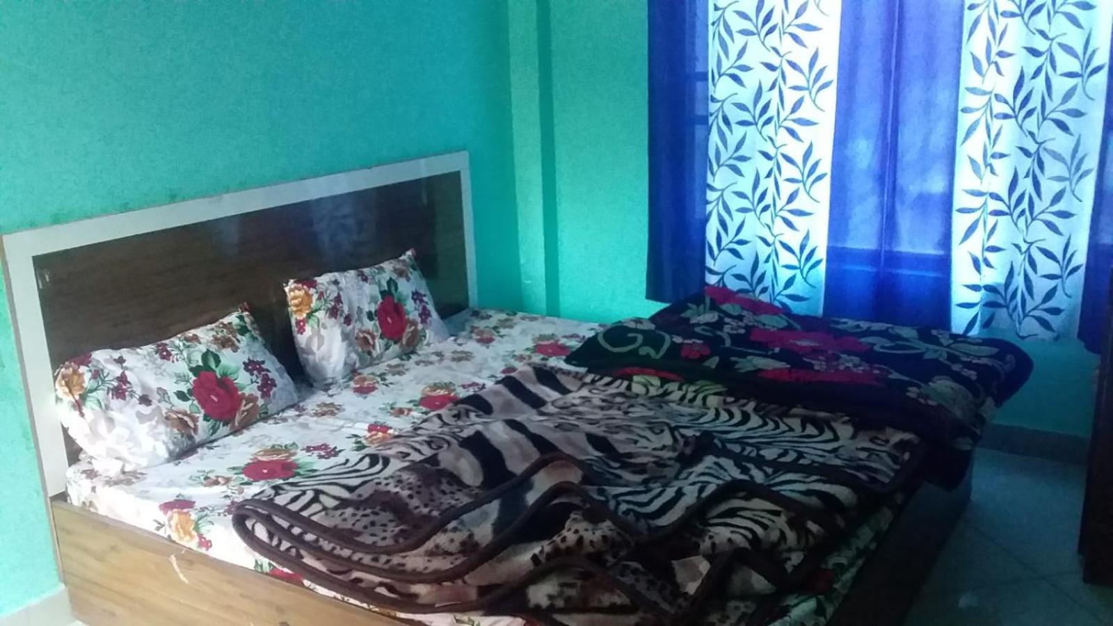 Spot On Sharma'S Kitchen & Home Stay Bajaura Zewnętrze zdjęcie